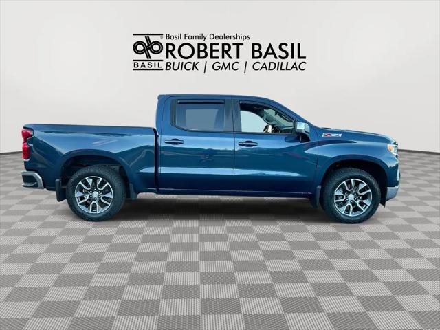2022 Chevrolet Silverado 1500 4WD Crew Cab Standard Bed LT