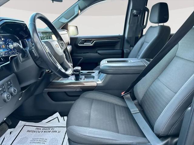 2022 Chevrolet Silverado 1500 4WD Crew Cab Standard Bed LT