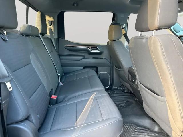 2022 Chevrolet Silverado 1500 4WD Crew Cab Standard Bed LT