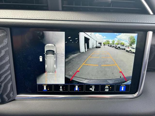 2024 GMC Yukon 4WD Denali