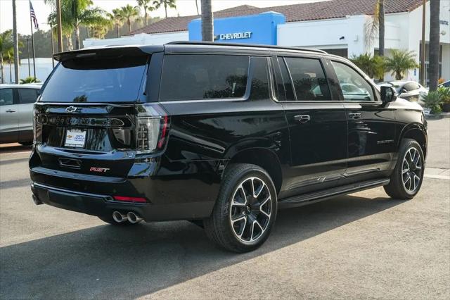 2026 Chevrolet Suburban RST, 4WD