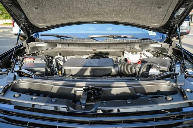 2026 Chevrolet Suburban RST, 4WD