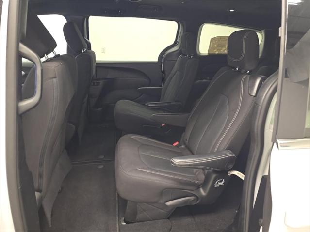 2024 Chrysler Pacifica Touring