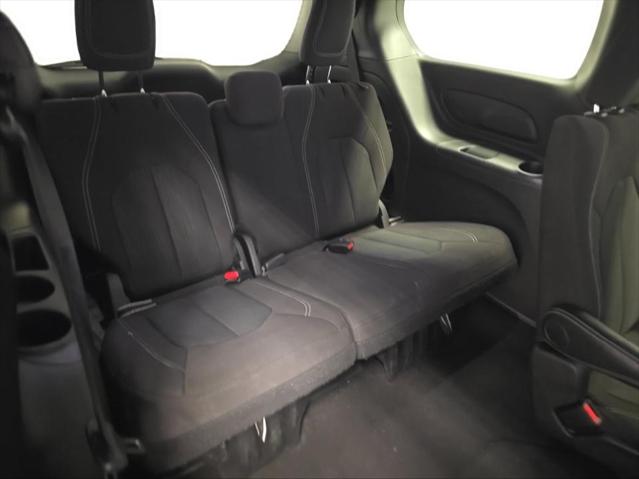 2024 Chrysler Pacifica Touring