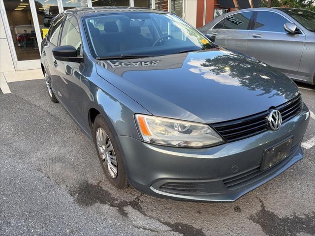 2013 Volkswagen Jetta 2.0L S 2013 Volkswagen Jetta 2.0L S