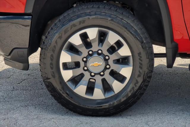 2024 Chevrolet Silverado 2500HD 4WD Crew Cab Standard Bed Custom