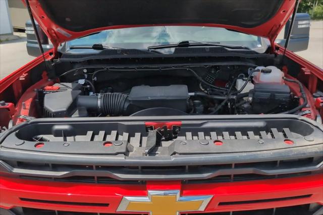 2024 Chevrolet Silverado 2500HD 4WD Crew Cab Standard Bed Custom