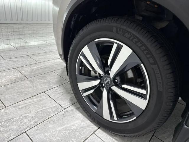 2023 Nissan Rogue SL FWD