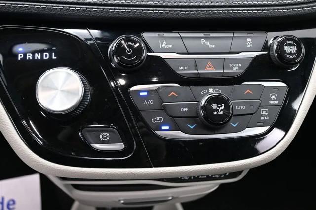 2023 Chrysler Pacifica Hybrid Touring L