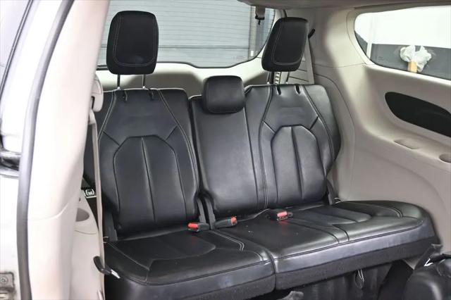 2023 Chrysler Pacifica Hybrid Touring L