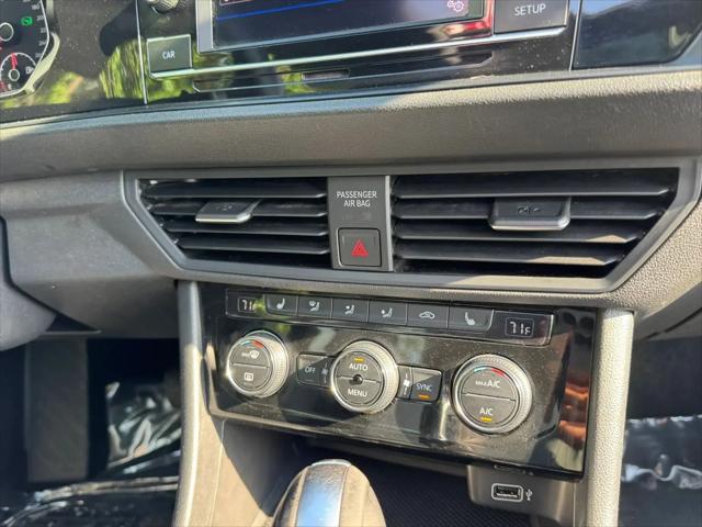2019 Volkswagen Jetta 1.4T R-Line