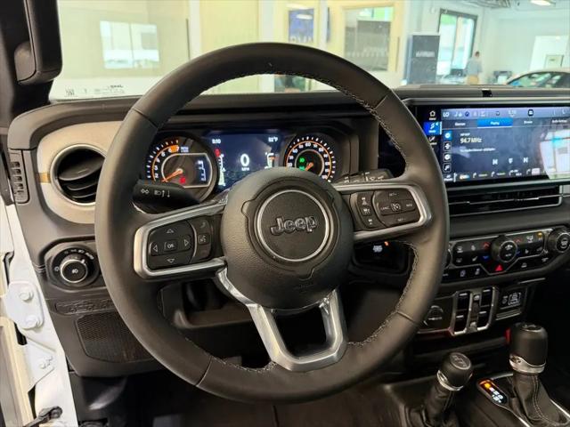 2025 Jeep Wrangler 4-Door Sahara 4x4