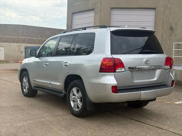 2015 Toyota Land Cruiser V8
