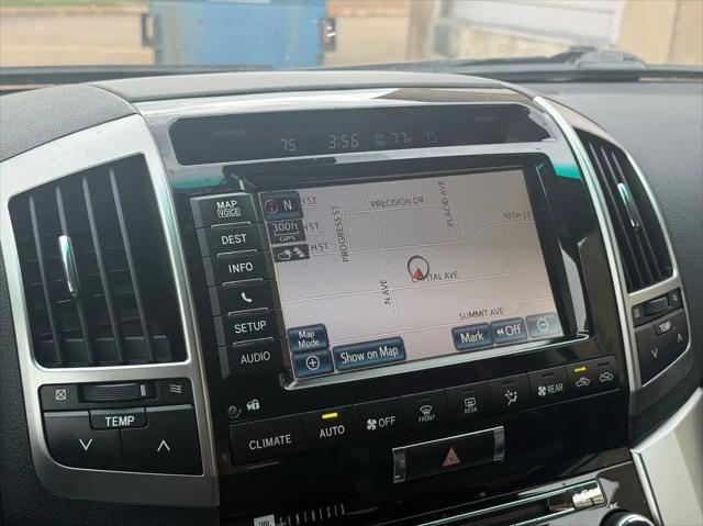 2015 Toyota Land Cruiser V8