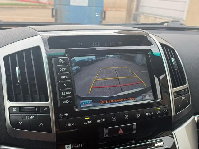 2015 Toyota Land Cruiser V8