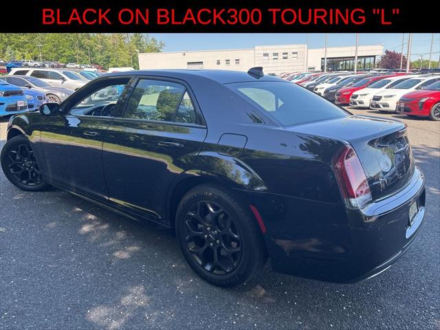 2022 Chrysler 300 Touring L AWD