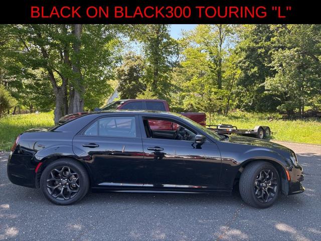 2022 Chrysler 300 Touring L AWD