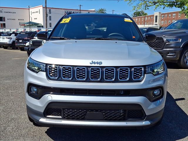 2025 Jeep Compass Limited 4x4 2025 Jeep Compass Limited 4x4
