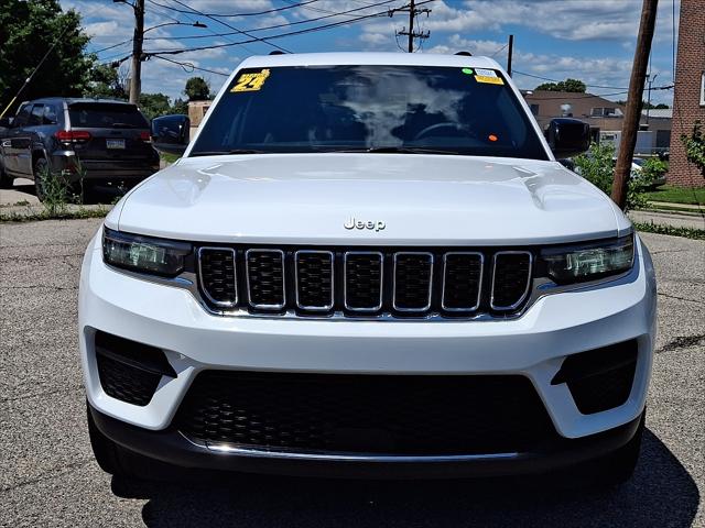 2024 Jeep Grand Cherokee Laredo 4x4 2024 Jeep Grand Cherokee Laredo 4x4