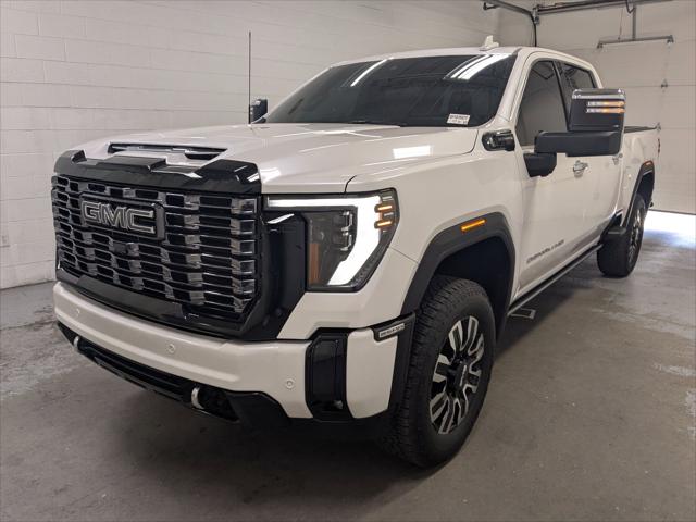 2025 GMC Sierra 2500HD 4WD Crew Cab Standard Bed Denali Ultimate