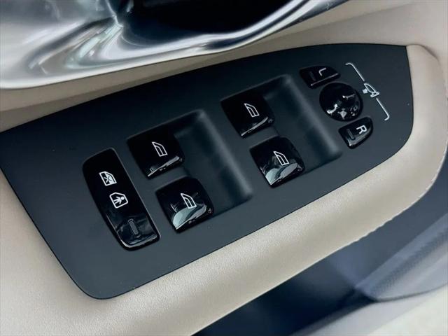 2026 Volvo XC90 Plug-In Hybrid Plus, T8 AWD, Electric/Gasoline, Bright, 7 Seats