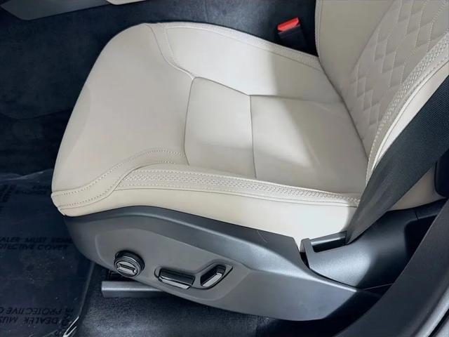 2026 Volvo XC90 Plug-In Hybrid Plus, T8 AWD, Electric/Gasoline, Bright, 7 Seats