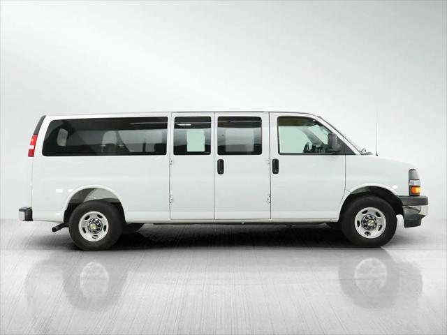 2025 Chevrolet Express Passenger RWD 3500 Extended Wheelbase LT