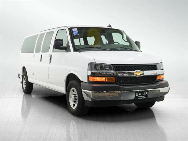 2025 Chevrolet Express Passenger RWD 3500 Extended Wheelbase LT