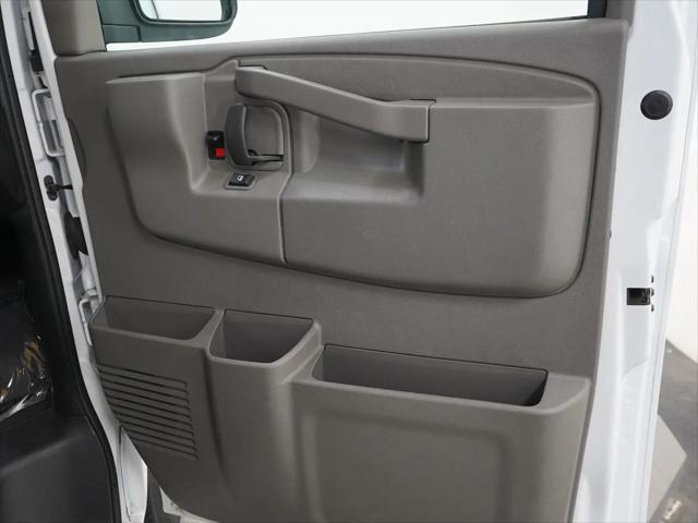2025 Chevrolet Express Passenger RWD 3500 Extended Wheelbase LT