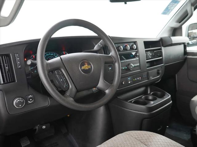 2025 Chevrolet Express Passenger RWD 3500 Extended Wheelbase LT
