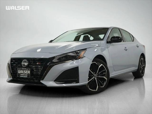 2023 Nissan Altima SR Intelligent AWD for sale in Coon Rapids, MN