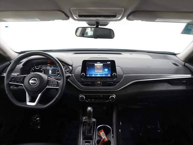 2023 Nissan Altima SR Intelligent AWD