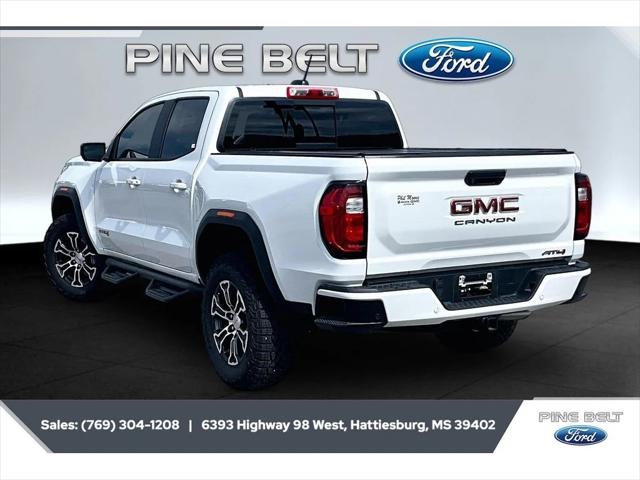 2023 GMC Canyon 4WD Crew Cab Short Box AT4