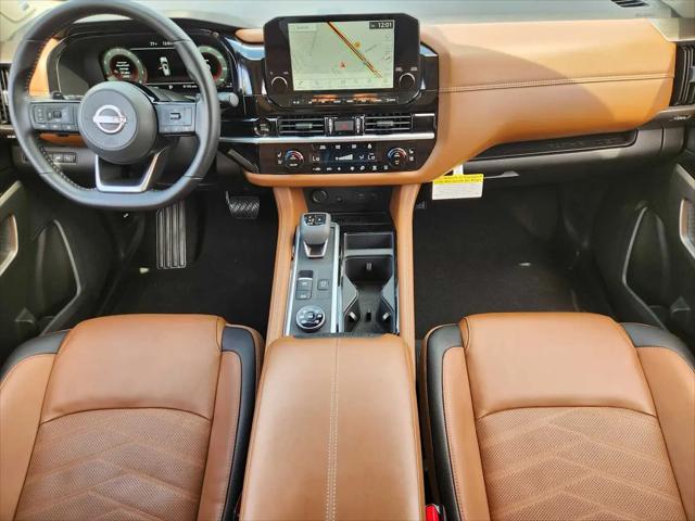 2025 Nissan Pathfinder Platinum 4WD
