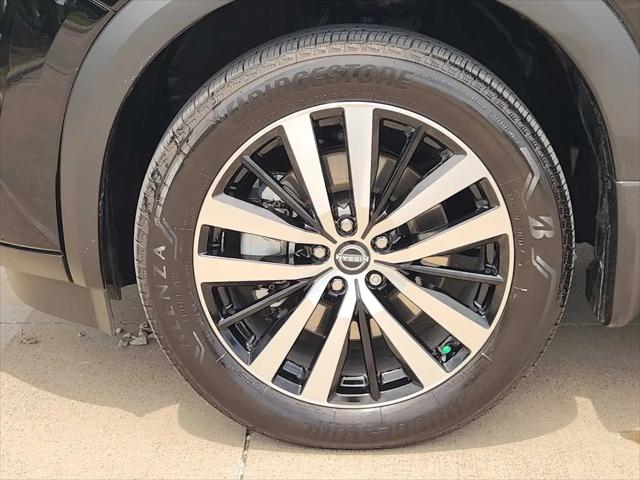 2025 Nissan Pathfinder Platinum 4WD