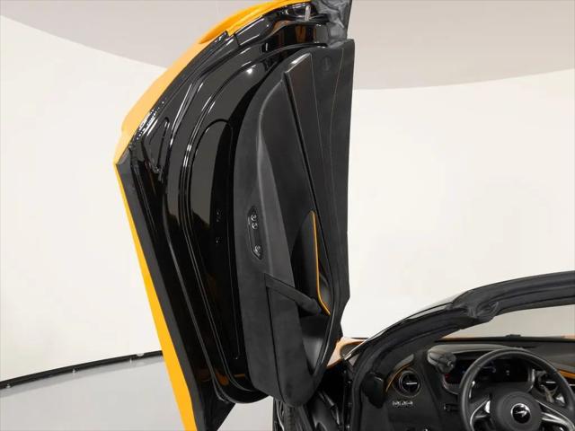 2024 McLaren 750S Spider