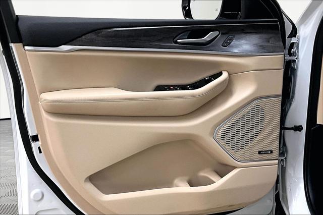 2025 Jeep Grand Cherokee L Limited 4x4