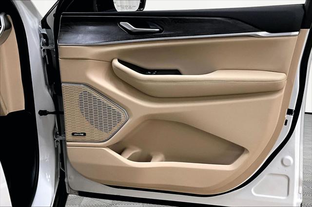 2025 Jeep Grand Cherokee L Limited 4x4