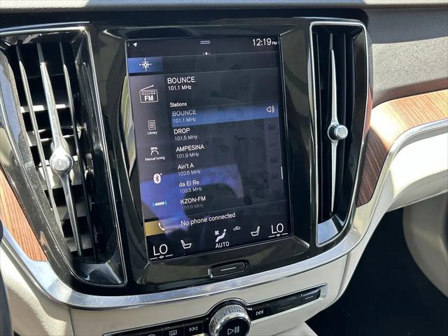 2021 Volvo S60 T6 Momentum