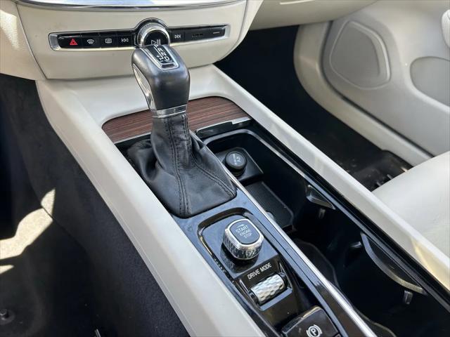2021 Volvo S60 T6 Momentum