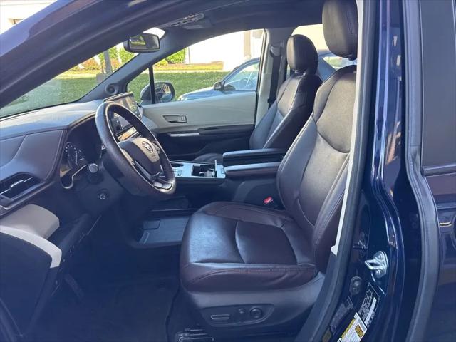 2022 Toyota Sienna Platinum