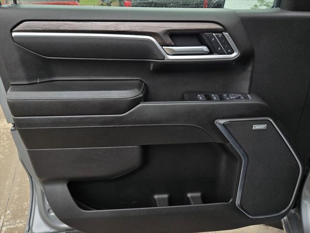 2025 Chevrolet Silverado 1500 4WD Crew Cab Standard Bed LTZ
