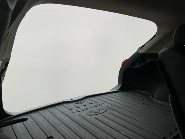 2017 INFINITI QX50 Standard
