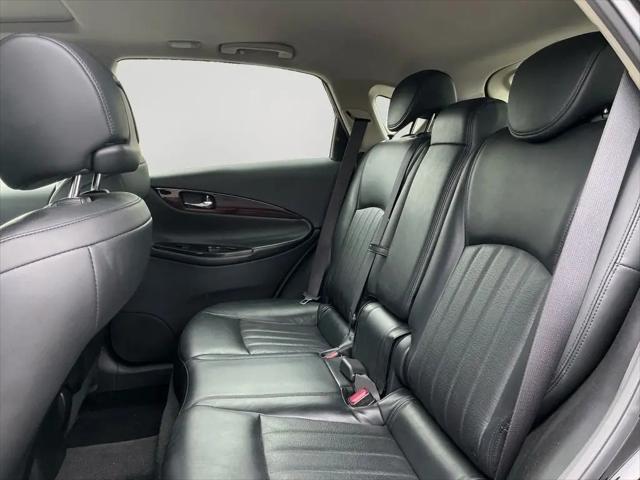 2017 INFINITI QX50 Standard