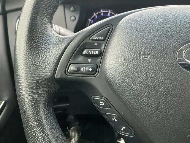 2017 INFINITI QX50 Standard