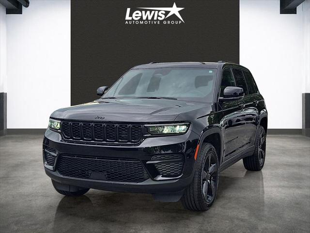 2022 Jeep Grand Cherokee Altitude 4x4 for sale in Fayetteville, AR