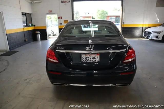 2017 Mercedes-Benz E-CLASS E 300 E 300
