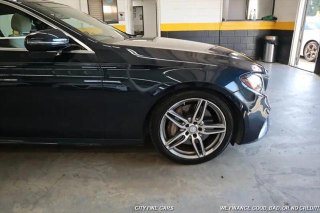2017 Mercedes-Benz E-CLASS E 300 E 300