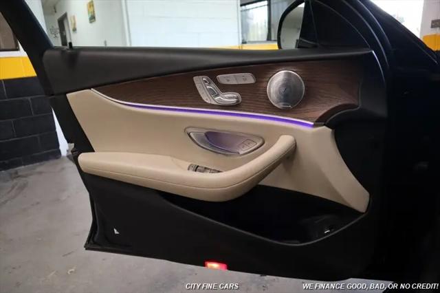 2017 Mercedes-Benz E-CLASS E 300 E 300
