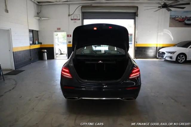 2017 Mercedes-Benz E-CLASS E 300 E 300